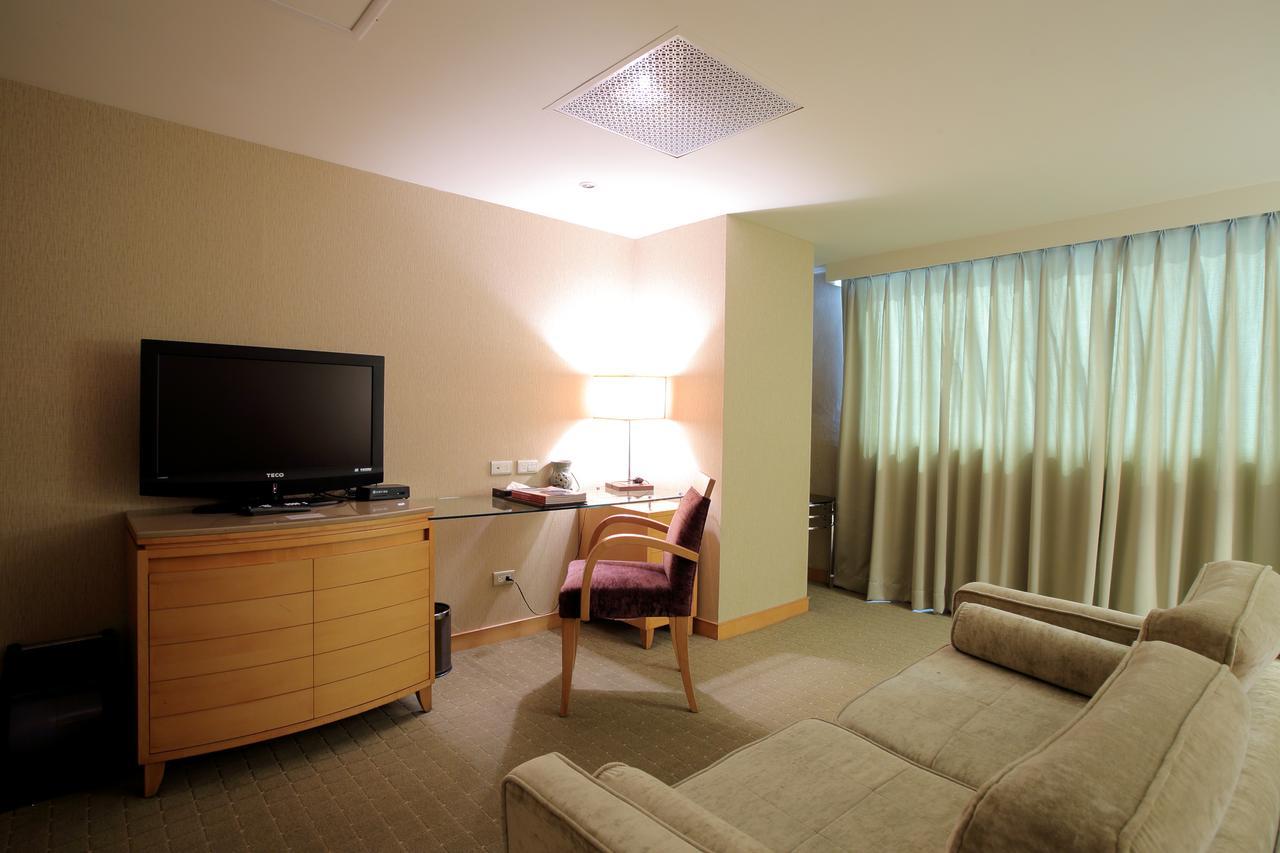 לודונג Jin Hua Hotel מראה חיצוני תמונה